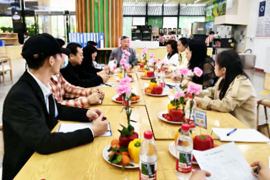 食安护航，家校同行——柳州铁一中学城站校区膳食监督家长委员会开展食堂检查工作